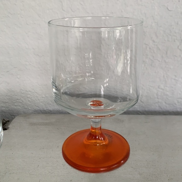 Vintage Set of 4 Multi Color Tinted Glasses - Picture 3 of 6